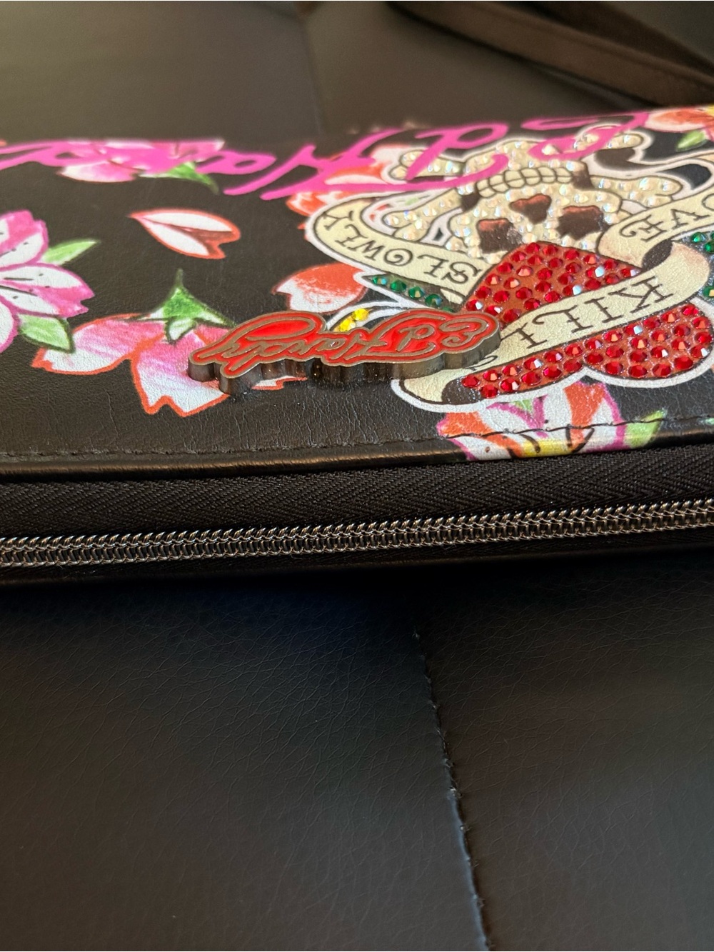 Ed Hardy 'Love Kills Slowly' Iconic Tattoo Wristlet/Wallet Black - Picture 6 of 8